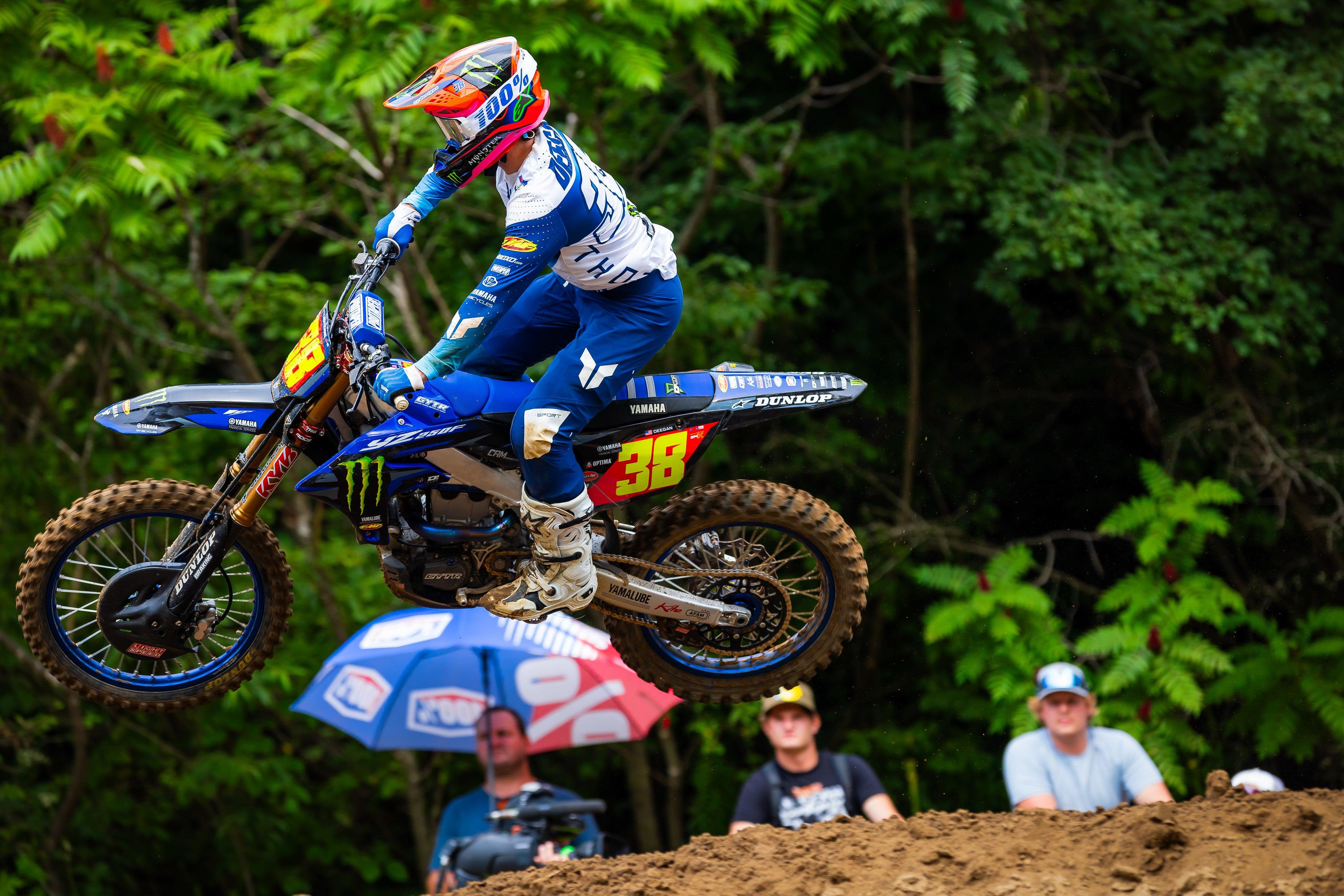 HAIDEN DEEGAN IN THE FIGHT FOR PRO MOTOCROSS 250 WIN AT SPRING CREEK N