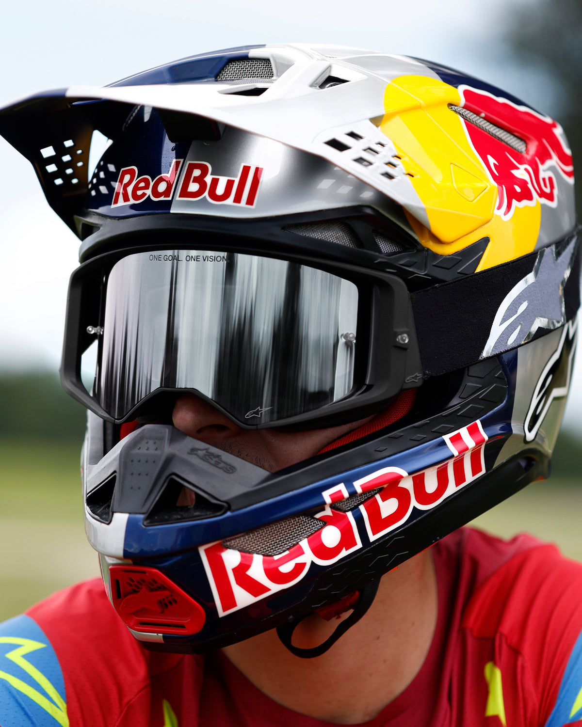 MX25 Goggles and Accessories