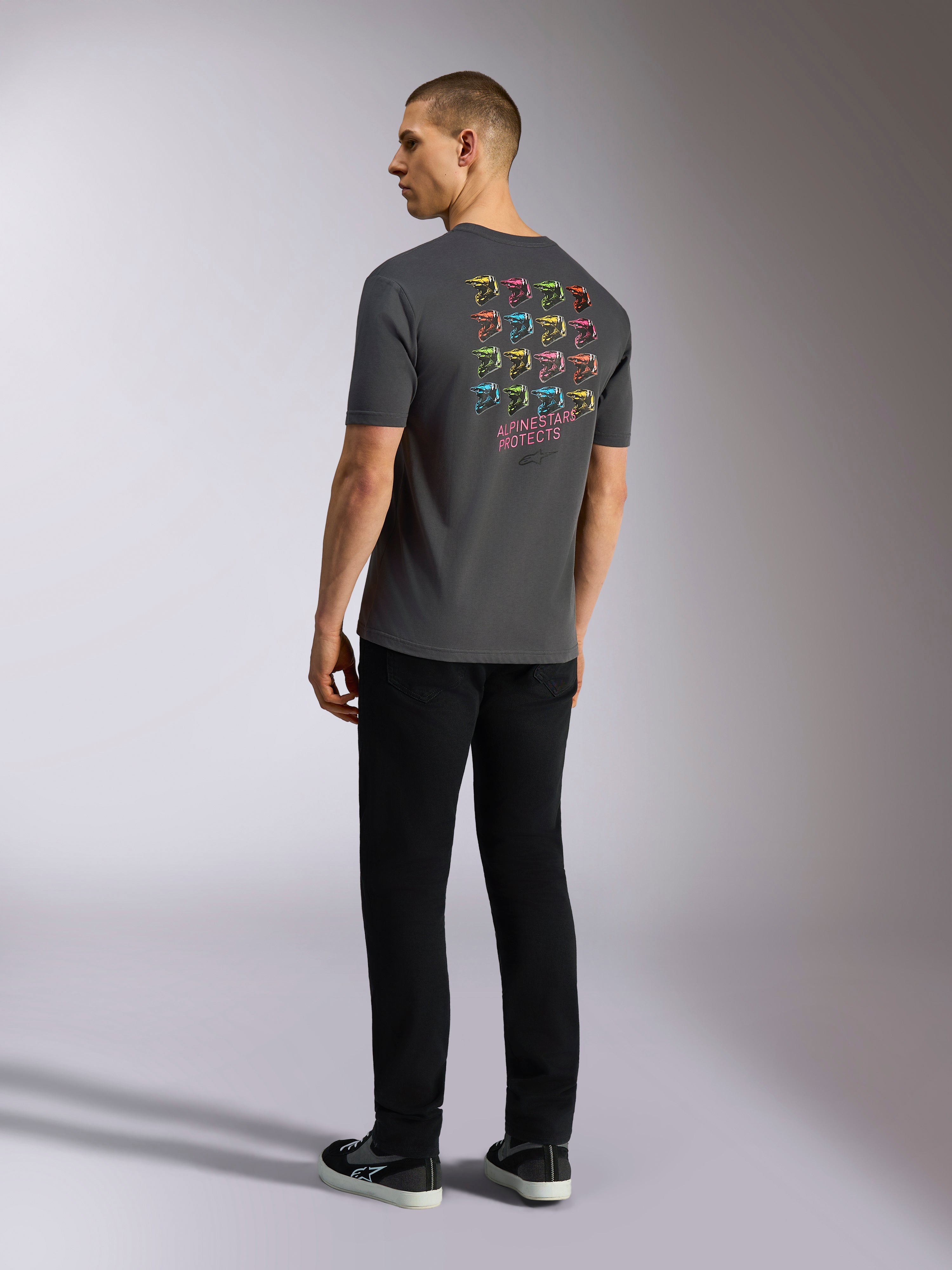 Alpinestars Pop Helmet CSF Tee, Short Sleeve T-Shirt, Charcoal Gray, Colorful M10 Helmet Back Art with Alpinestars Protects Branding, Casual Motorsport Streetwear
