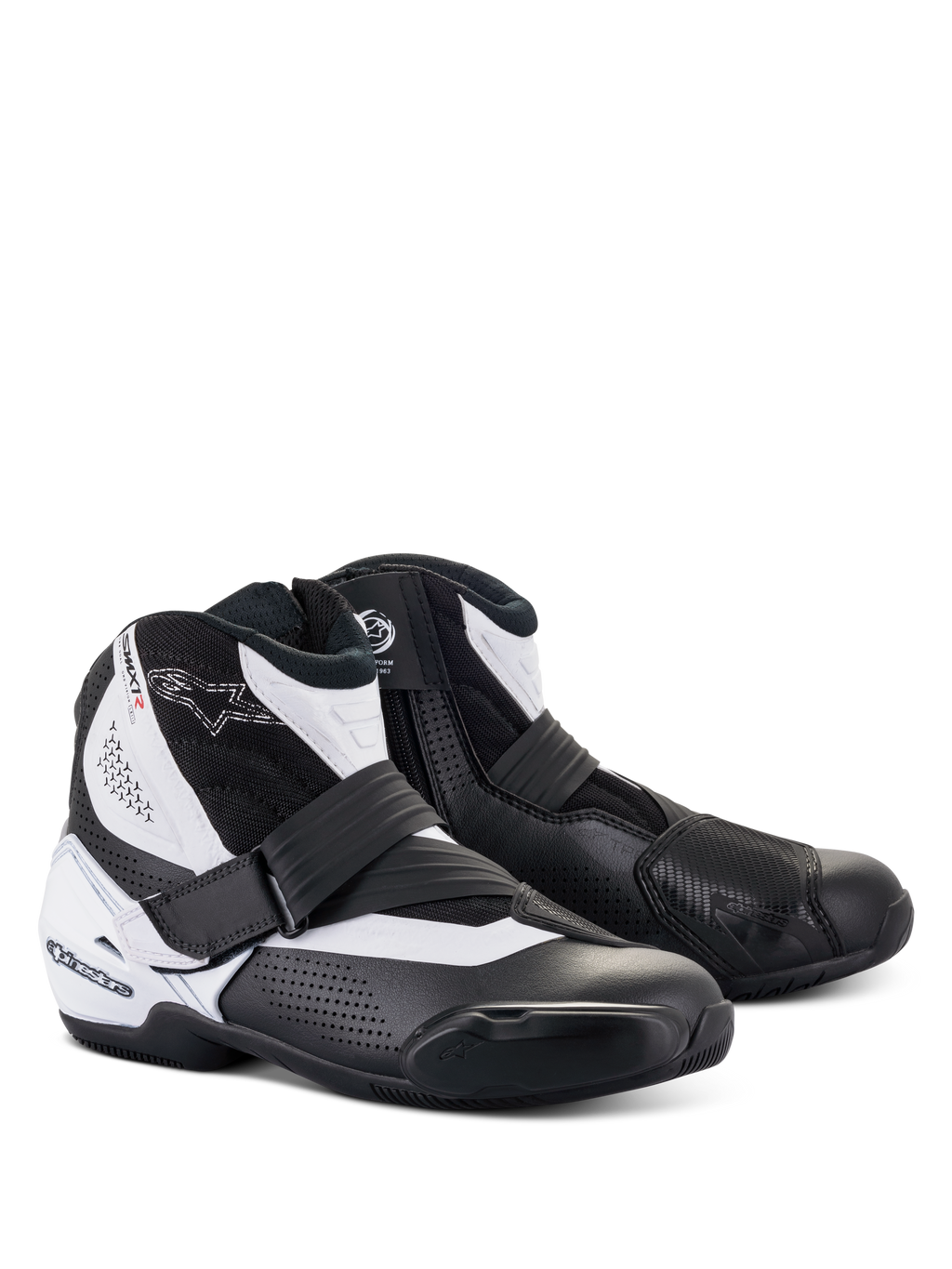 SMX-1 R V2 Vented - Black Motorcycle Boots | Alpinestars®