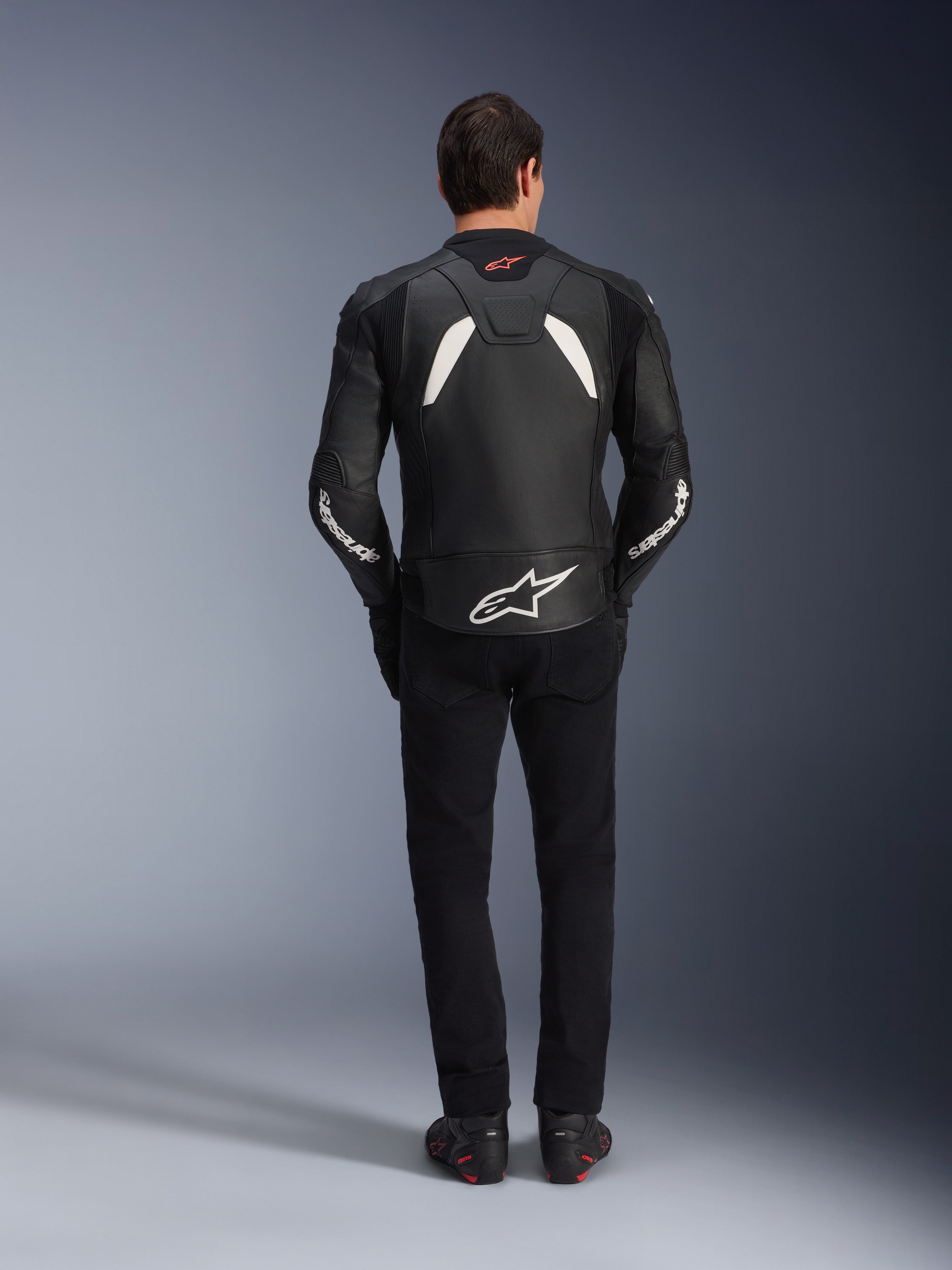 GP Plus V4 - Black Motorcycle Jacket | Alpinestars®