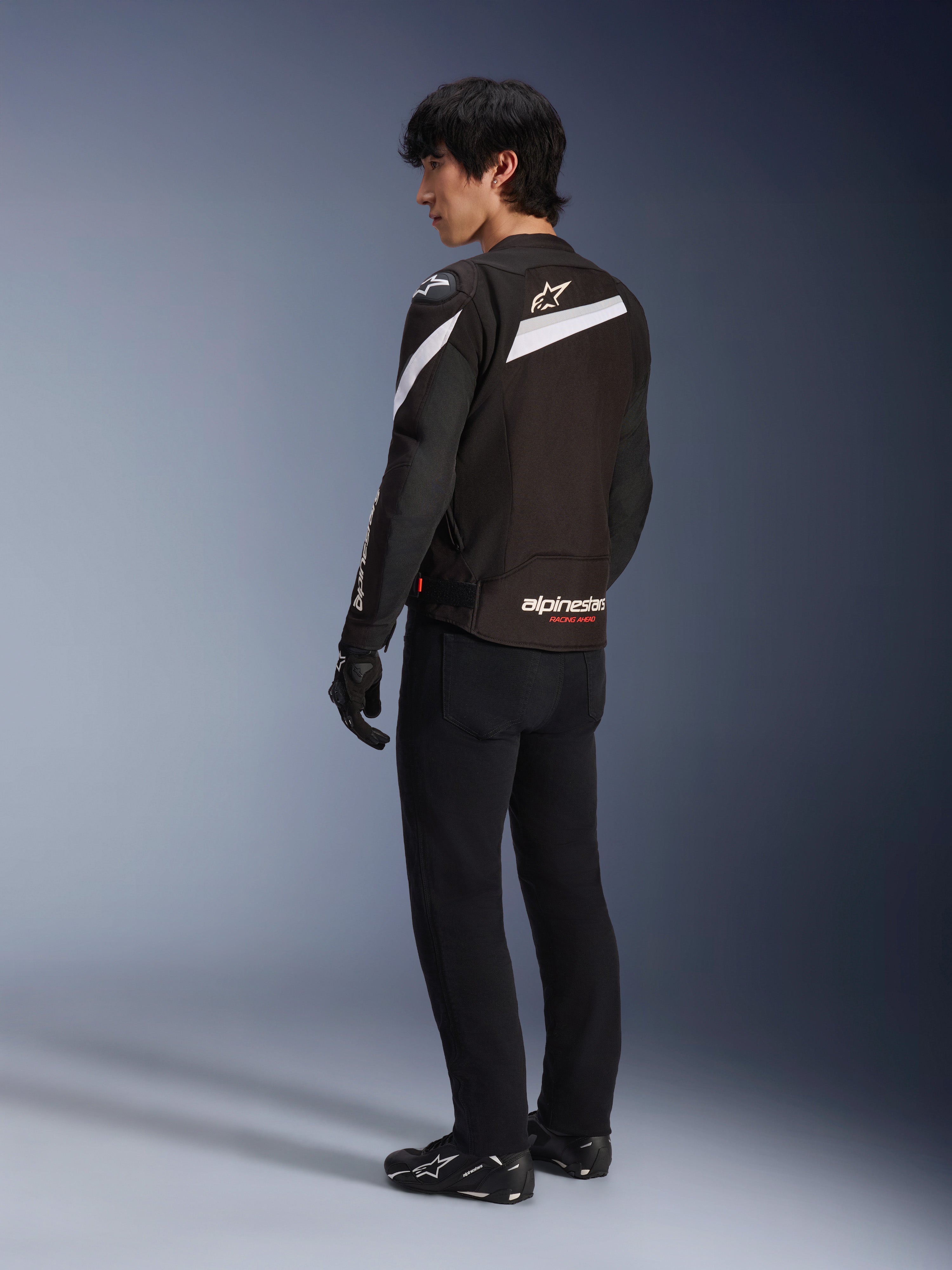 T-GP Plus R V4 - Black Motorcycle Jacket | Alpinestars®