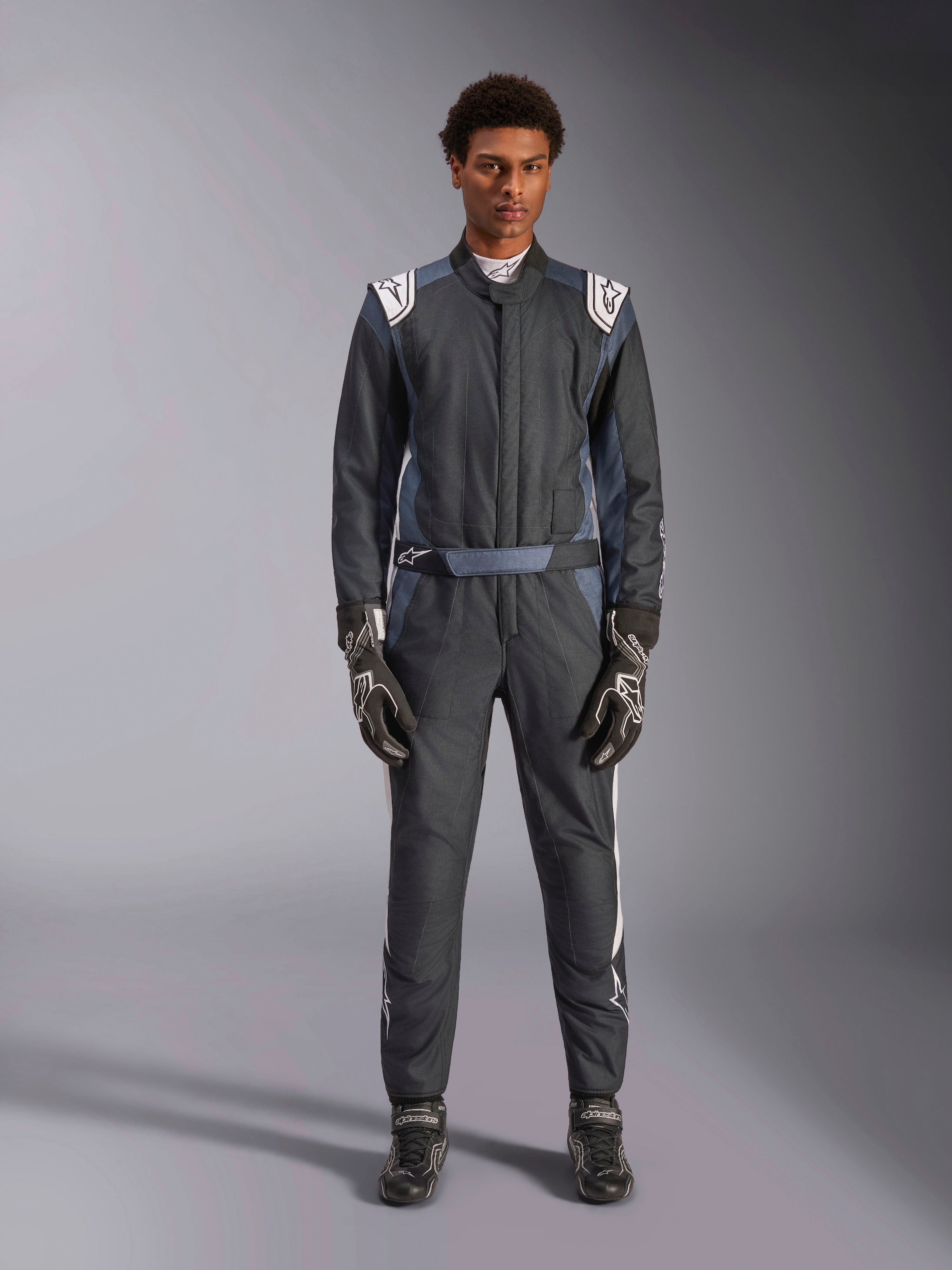 GP Pro Comp V2 FIA - Black Auto Suit | Alpinestars® アルパイン