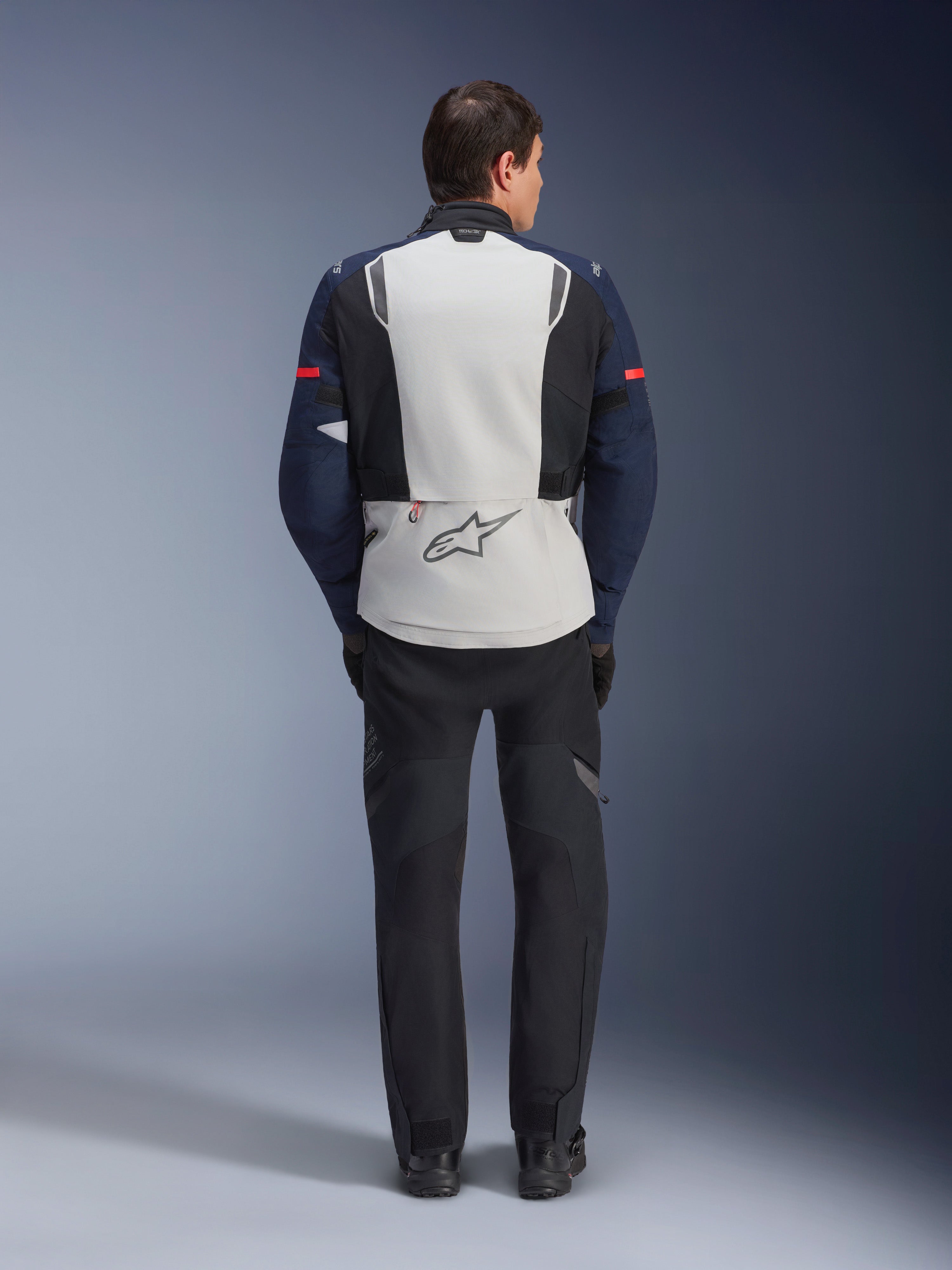 【2月】Guri ST-7 2L GORE-TEX - White Motorcycle Jacket | Alpinestars®