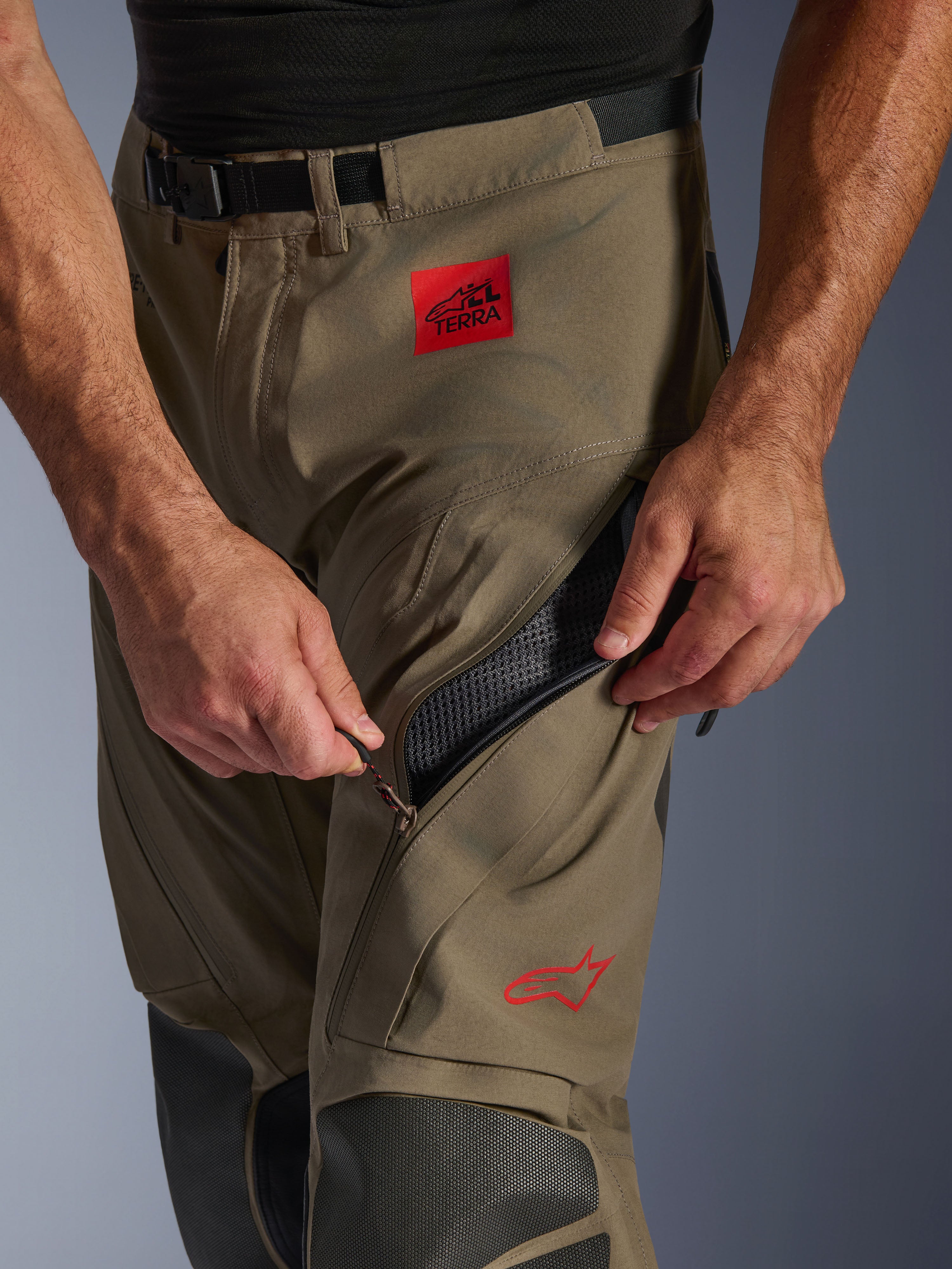 Nazca 3L GORE-TEX PRO - Black Motorcycle Pants | Alpinestars®