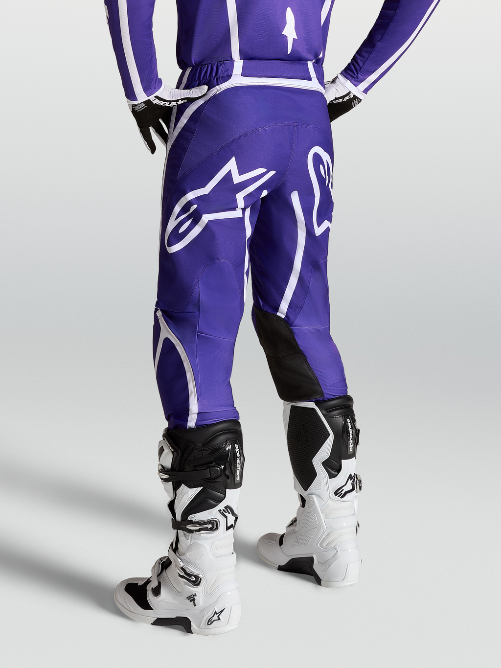 Alpinestars Fluid Apex V2 Pants, Men's Motocross Pants in Deep Blue and White, featuring a large rear star logo and ergonomic 3D cut.