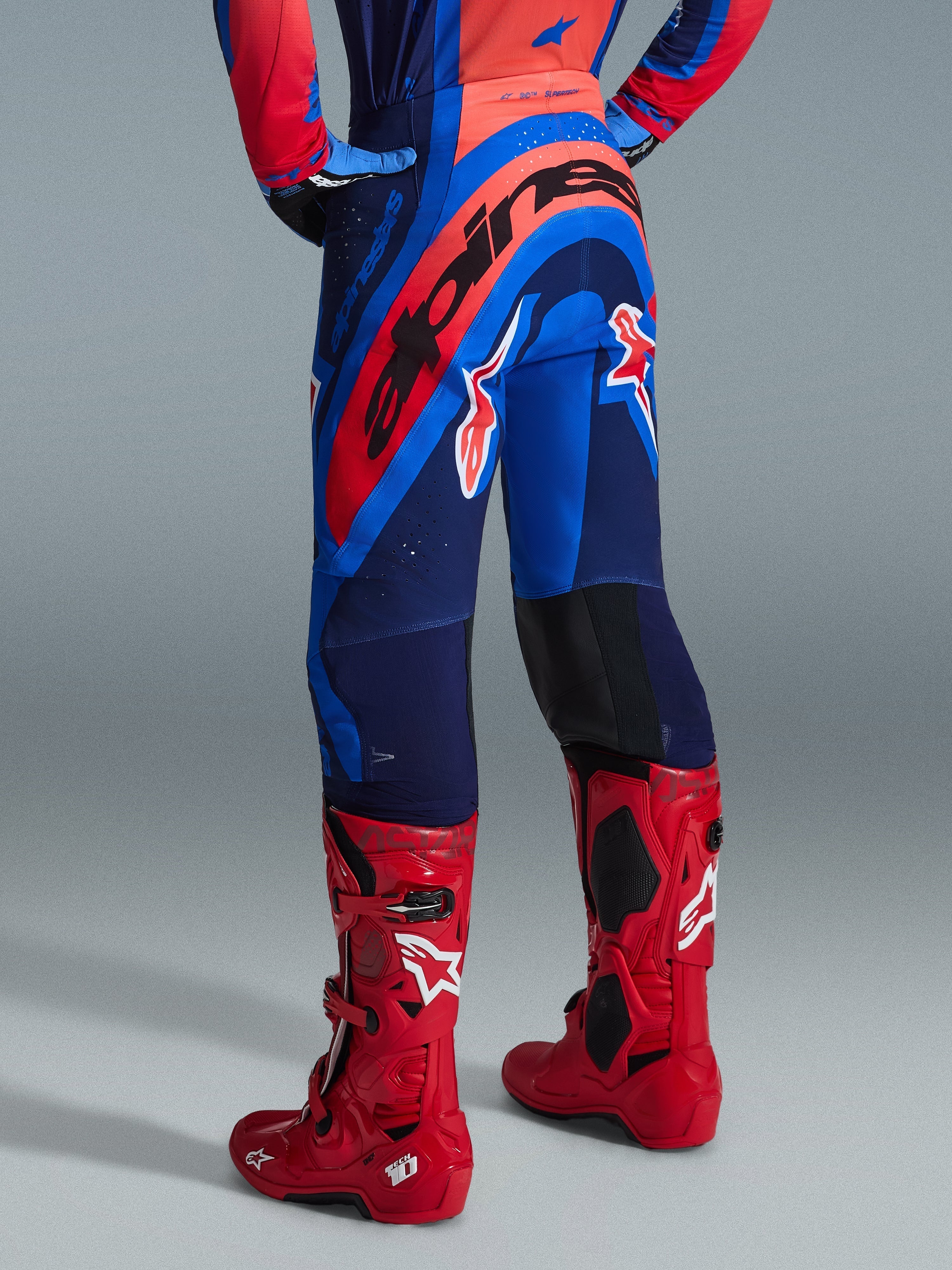 2026 Supertech Vista - MX Gear Set | Alpinestars®