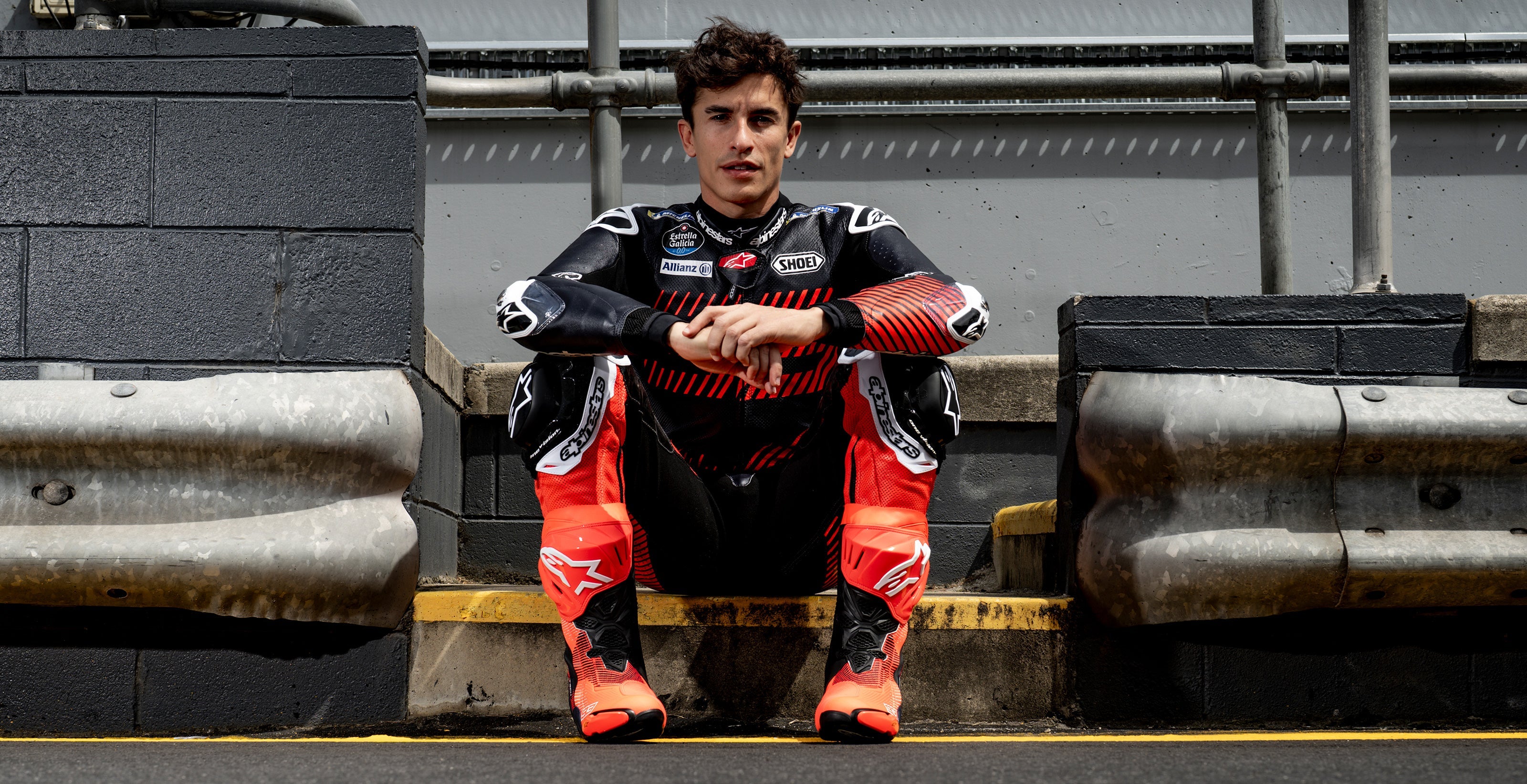 Supertech R Vented MM93 Replica - Red Motorcycle Boots | Alpinestars®