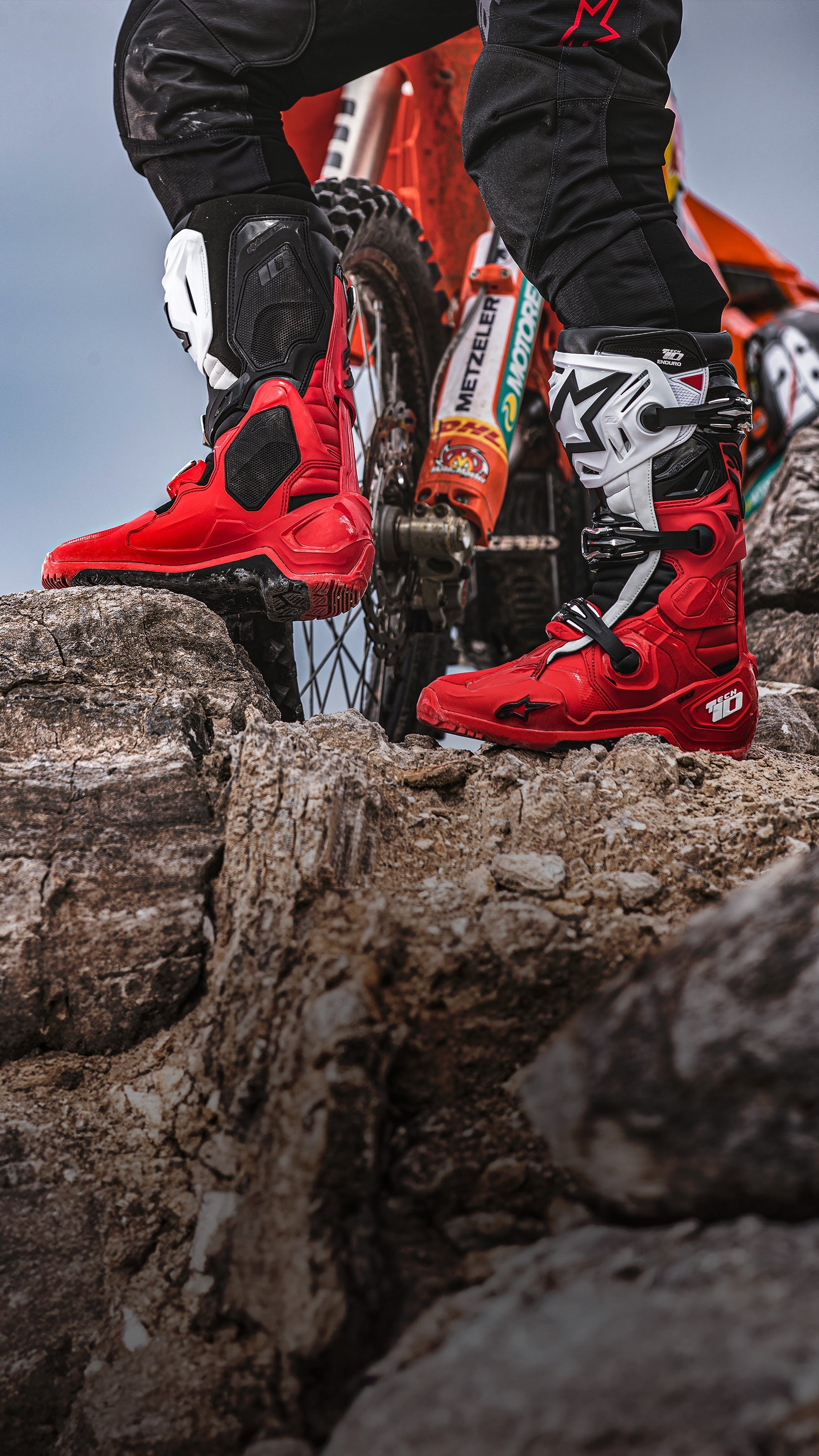 Tech 10 Enduro - Orange MX Boots | Alpinestars®